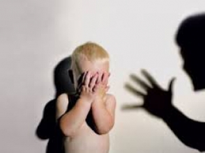Մանկահասակ երեխայի նկատմամբ սեռական բնույթի բռնի գործողություններ կատարելու կասկածանքով